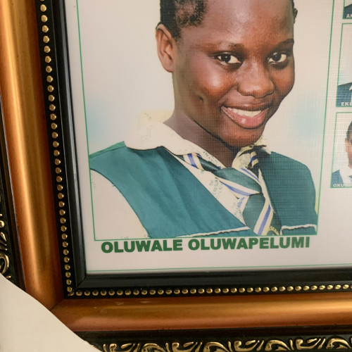 oluwapelumi A.